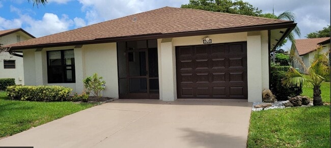 6060 Baywood Ln in Greenacres, FL - Building Photo - Building Photo