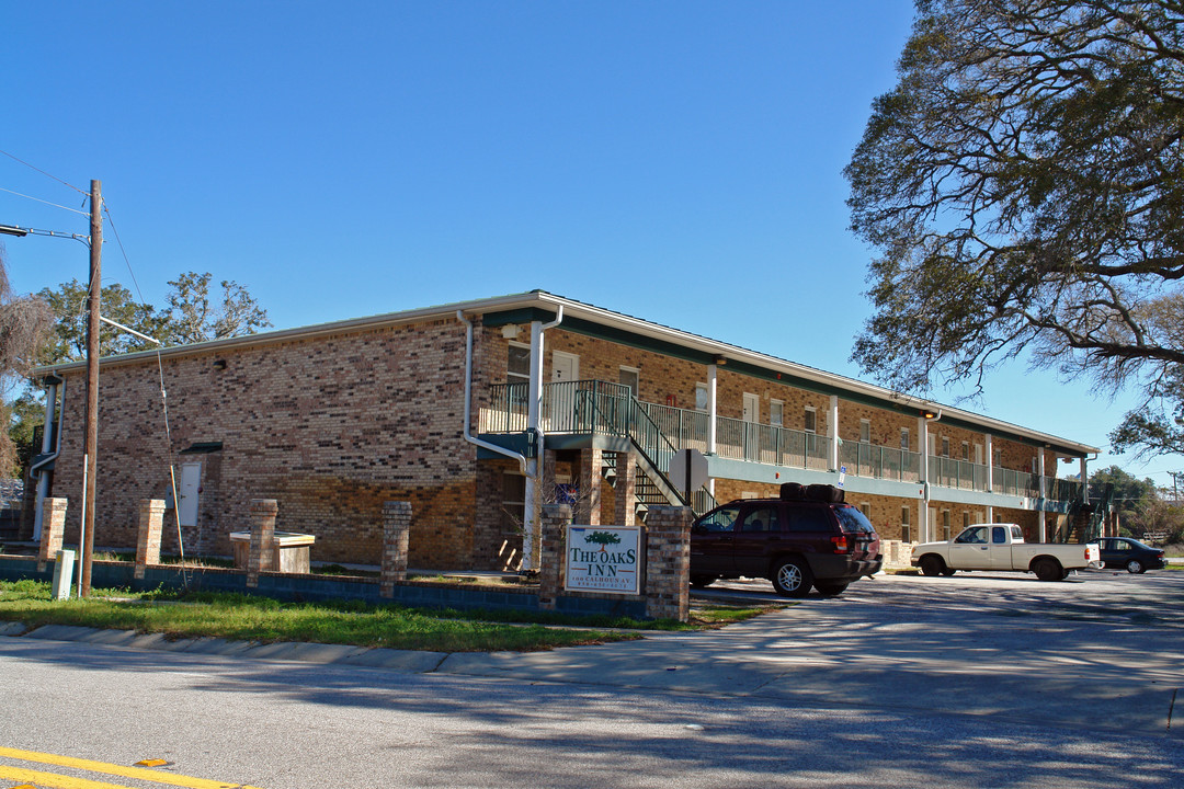 100 Calhoun Ave in Destin, FL - Building Photo