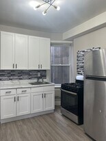 489 Kennedy Blvd, Unit 5 in Bayonne, NJ - Building Photo