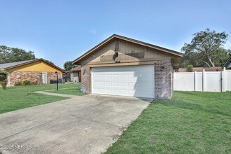 7869 Jeff Dr in Jacksonville, FL - Building Photo - Building Photo
