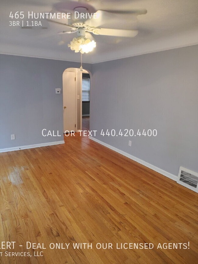 465 Huntmere Dr in Bay Village, OH - Building Photo - Building Photo