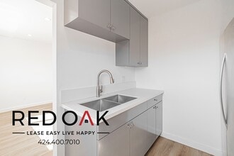 228 Stepney St in Inglewood, CA - Building Photo - Building Photo