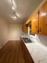 75 Henry St, Unit 1 in Kingston, NY - Building Photo - Building Photo