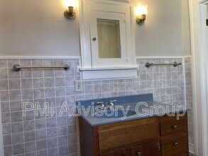 721 SW Park Ln in Topeka, KS - Building Photo - Building Photo