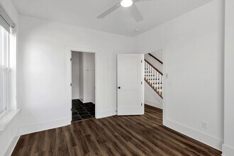 121 Neill Ave in Nashville, TN - Foto de edificio - Building Photo
