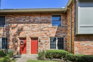 515 Tallowood Rd in Houston, TX - Building Photo