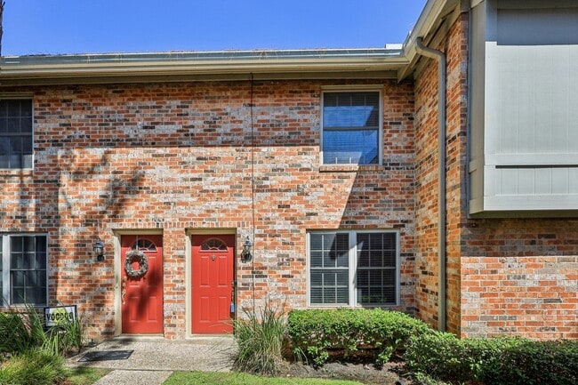 property at 515 Tallowood Rd