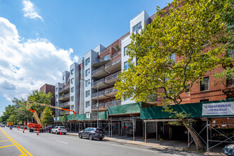 Waterfalls in Brooklyn, NY - Building Photo - Building Photo