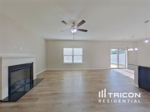 204 Spring Knoll Dr in Charlotte, NC - Building Photo - Building Photo