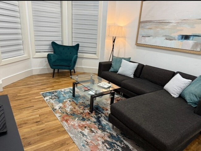 120 Regent St, Unit 4 in Boston, MA - Building Photo - Building Photo