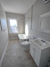 Riviera Manor in Shaker Heights, OH - Foto de edificio - Building Photo