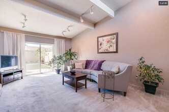 12104 Calle Zagal NE in Albuquerque, NM - Building Photo - Building Photo