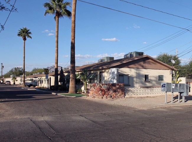 Laguna Terrace in Tucson, AZ - Foto de edificio - Building Photo