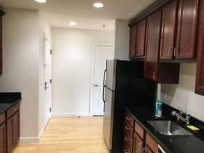 164 Chestnut Hill Ave, Unit 2 in Boston, MA - Building Photo - Building Photo