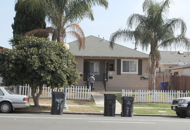 209-215 25TH St in San Diego, CA - Building Photo - Building Photo