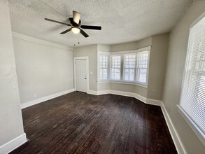 1036 Oakview St in Memphis, TN - Building Photo - Building Photo