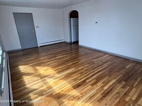 214 Melrose Ave in Clarks Summit, PA - Building Photo - Building Photo