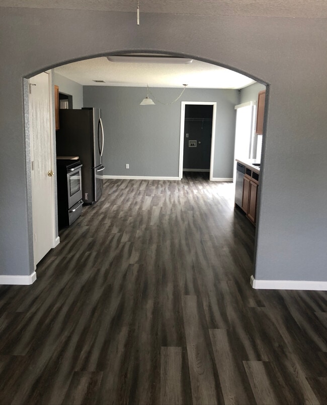 208 La garde St in San Antonio, TX - Foto de edificio - Building Photo