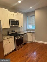 411 Robert St in Baltimore, MD - Building Photo - Building Photo