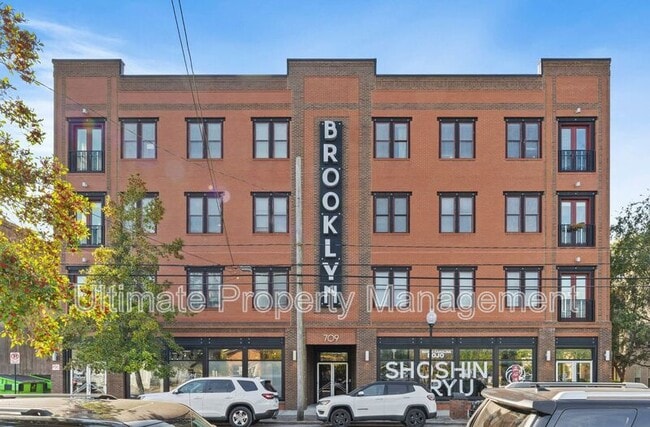 property at 709 N 4th St