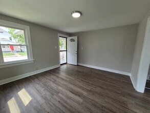 2448 Nill Ave in Dayton, OH - Building Photo - Building Photo