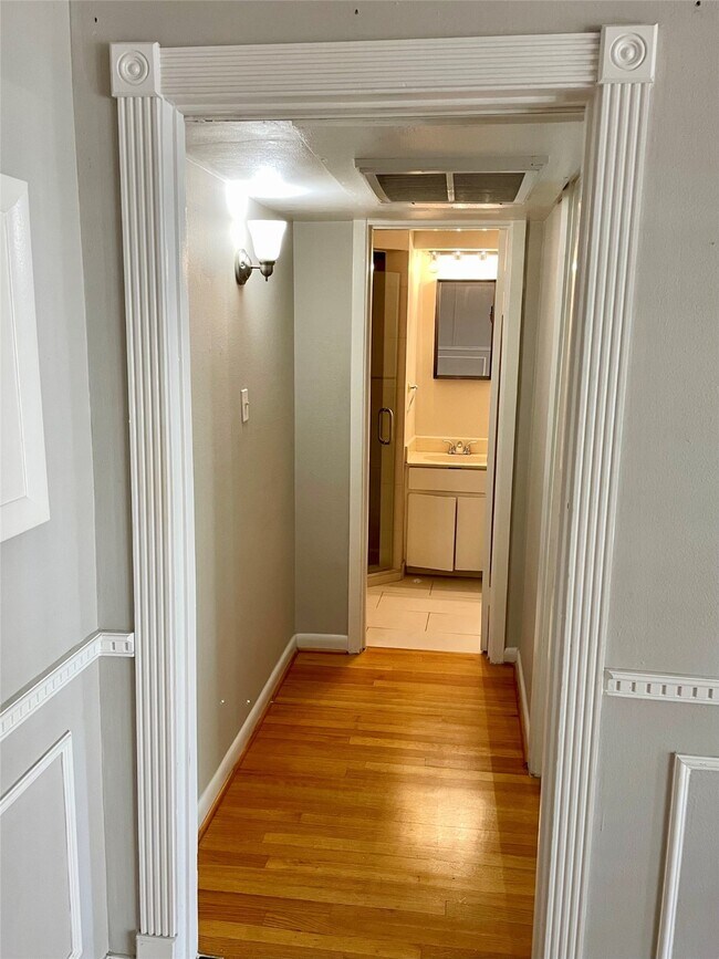 property at 2625 Marilee Ln