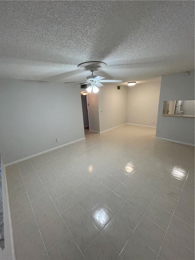 3546 N University Dr, Unit 3546 in Coral Springs, FL - Building Photo - Building Photo