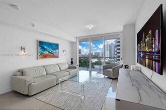 2831 N Ocean Blvd in Fort Lauderdale, FL - Building Photo - Building Photo