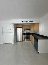 899 West Ave in Miami Beach, FL - Building Photo - Building Photo