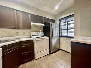 430 Lindsey St in San Marcos, TX - Building Photo - Building Photo