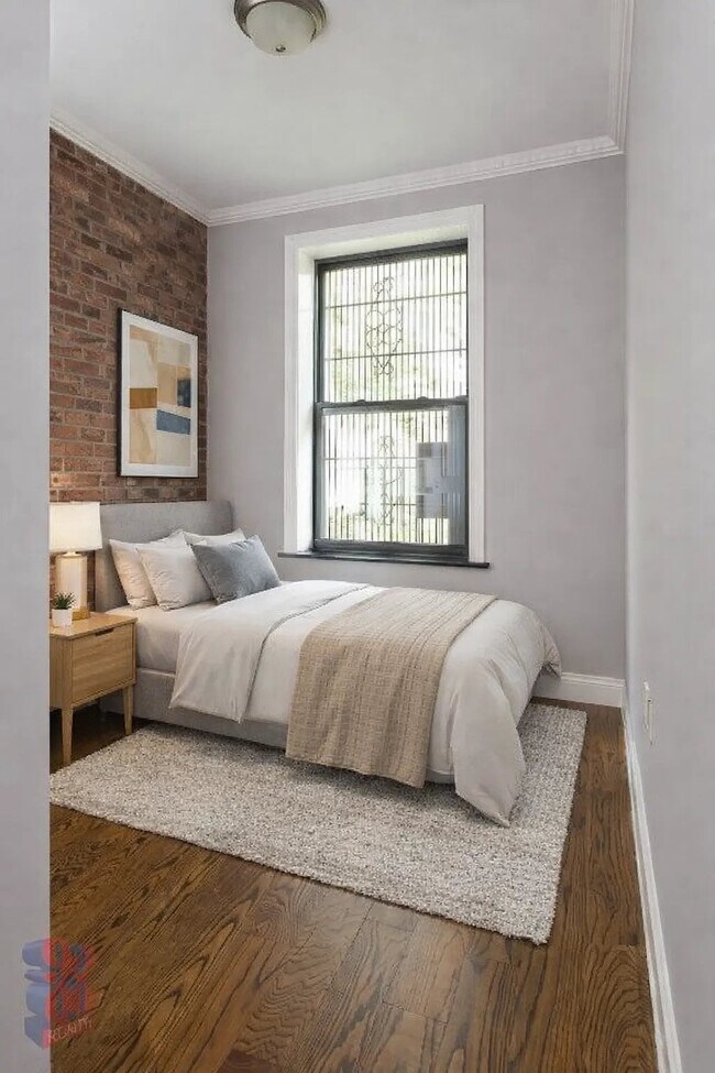 15 W 103rd St, Unit 4C in New York, NY - Building Photo - Building Photo