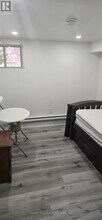 450 Glenlake Ave in Toronto, ON - Building Photo - Building Photo