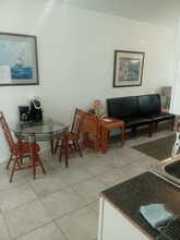 119 Surf Dr, Unit sw apt in Cocoa Beach, FL - Building Photo - Building Photo