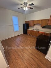 404 E Virginia St in Evansville, IN - Building Photo - Building Photo