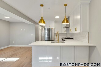 101 A Morris St in Boston, MA - Building Photo - Building Photo