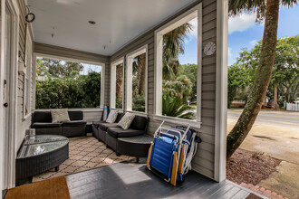 Stanton Inn in St. Simons Island, GA - Foto de edificio - Building Photo