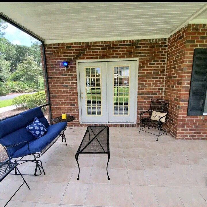 104 Camellia Ct, Unit 104 in Brunswick, GA - Building Photo