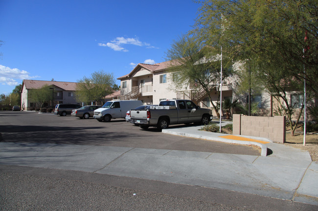 Agave Apartments