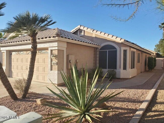 property at 4150 E Tanglewood Dr