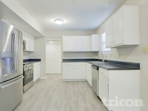 5136 Dollar Ridge Ln in Indianapolis, IN - Building Photo - Building Photo