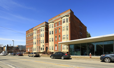 HELP Six Chimneys Apartments in Cleveland, OH - Building Photo - Building Photo