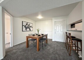 2822 S Bartell Dr in Houston, TX - Building Photo