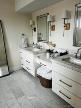 960 F Ave in Coronado, CA - Building Photo - Building Photo