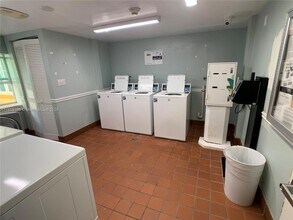 1308 Drexel Ave, Unit 105 in Miami Beach, FL - Building Photo - Building Photo