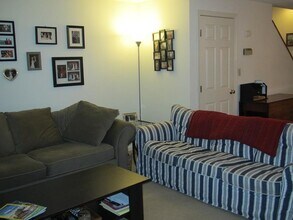 299 River St in Waltham, MA - Building Photo - Building Photo