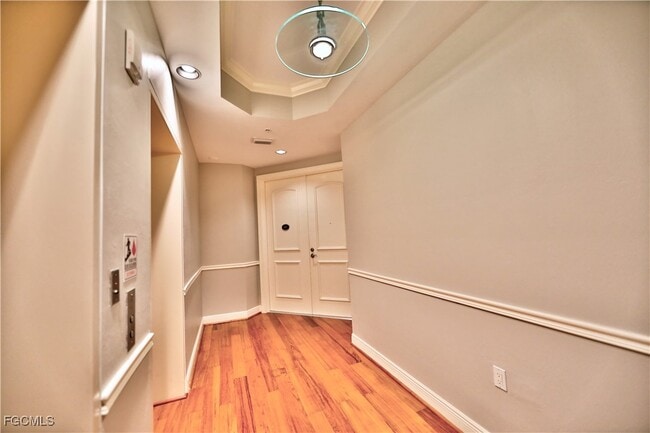 2104 W First St in Ft. Myers, FL - Foto de edificio - Building Photo