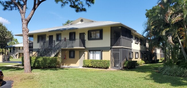 522 Trace Cir in Deerfield Beach, FL - Building Photo - Building Photo