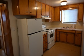 1631 Kimbark St in Longmont, CO - Foto de edificio - Building Photo