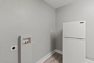 181 Holderness St SW in Atlanta, GA - Building Photo - Building Photo