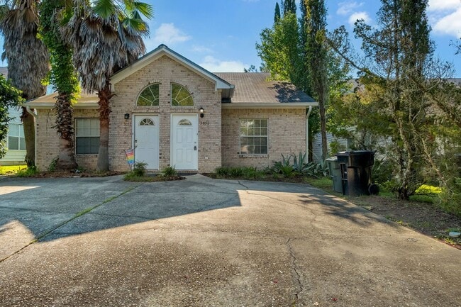 property at 3056 Royal Palm Way